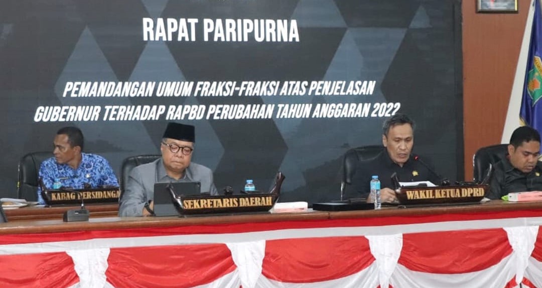 Fraksi DPRD Sulbar Berikan Pemandangan Umum Terhadap Rancangan APBD-P 2022